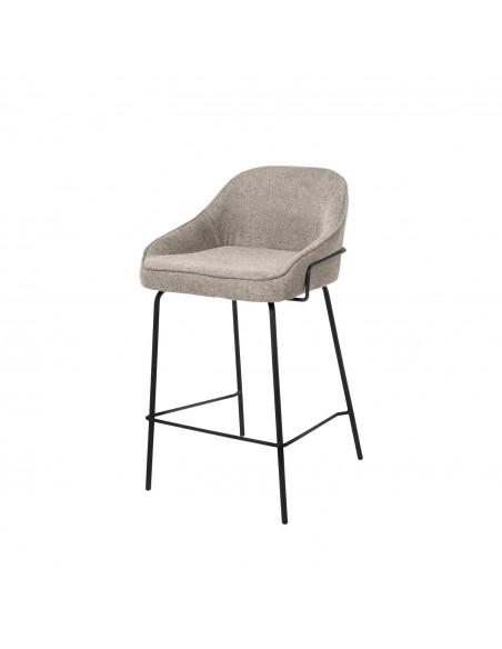 Taburete bajo ARNY 66 cm. Tapizado taupe y patas de metal.