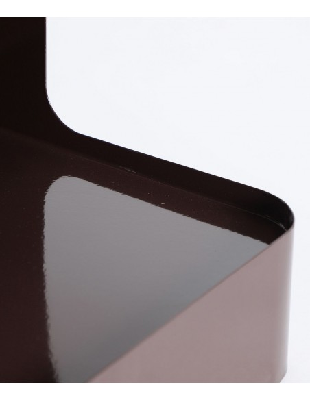 Mesita de noche UMOA de diseño escultórico en brillo chocolate 37 x 46 cm