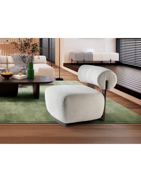 Butaca NAOMI de Estilo Moderno en Madera nogal y Tapizado Chenilla