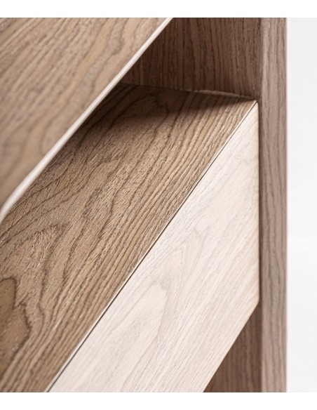 Mesinha LIRA com design orgânico e madeira clara. Estilo flutuante, leve e elegante