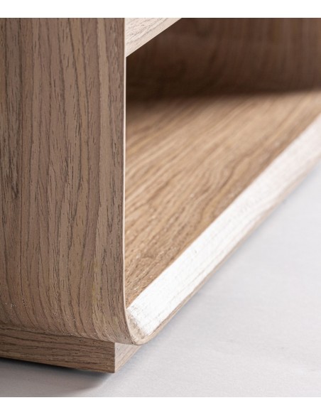 Mesinha LIRA com design orgânico e madeira clara. Estilo flutuante, leve e elegante