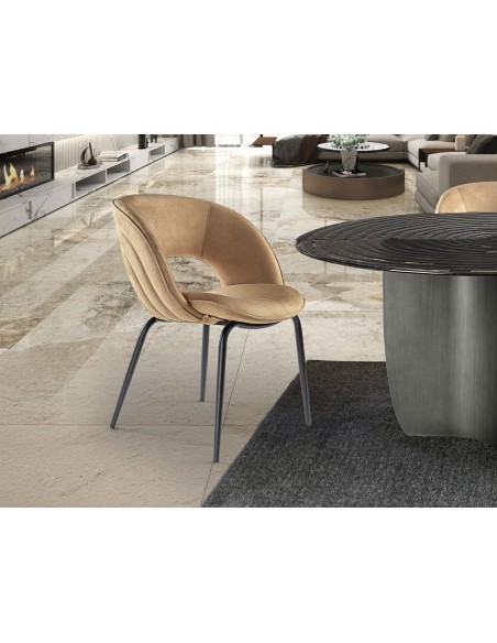 Silla de estilo moderno NIM en Símil Ante con Patas Metálicas Negras