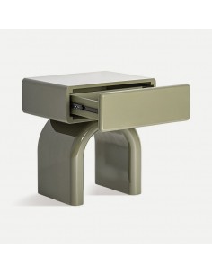 Mesinha STAGE com acabamento verde brilho e design orgânico 2