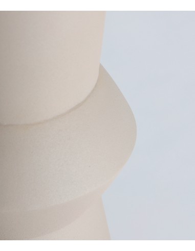 Mesa Alta redonda escultórica kilhe, 65 x 107,...