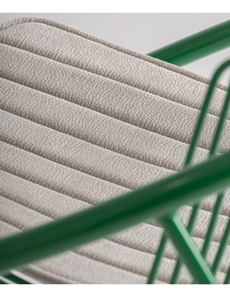 Banco exterior de Design BRIENZ em WIRE metal com estofado bege