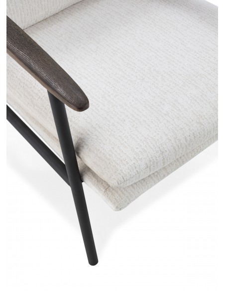 Cadeira com braços DUNIA de design contemporâneo, estofada em bege.