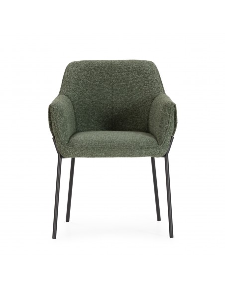 Cadeira de design SUMA com braços, forrada a tecido e pés em metal.