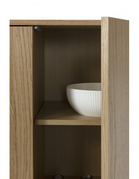 Aparador minimalista PADOC 180, 4 portas, folheado a carvalho.