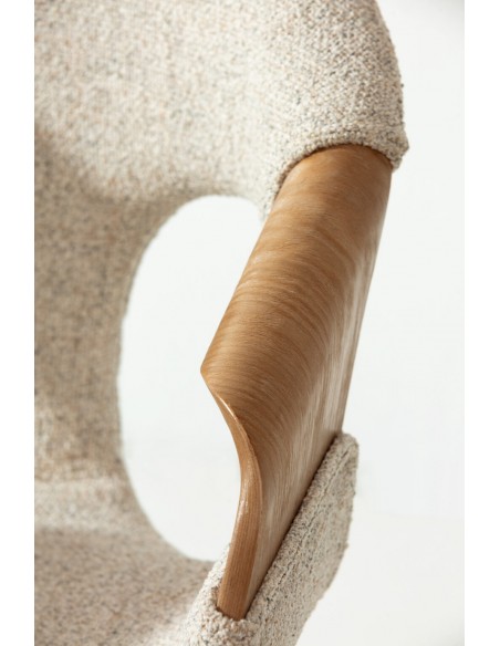 Silla de diseño nórdico ELIF en tela Beige y Roble lavado curvado