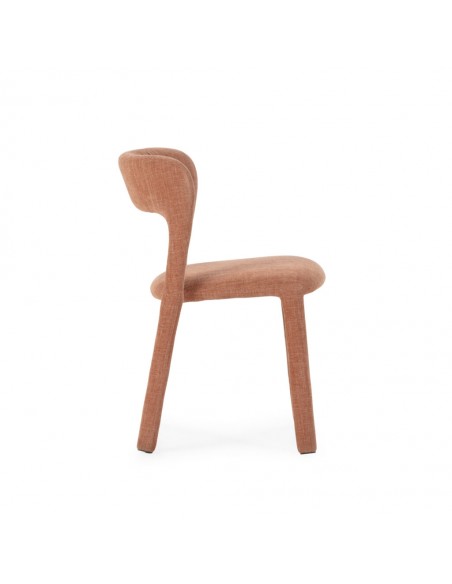 Cadeira LILIA de design orgânico, totalmente forrada a tecido.