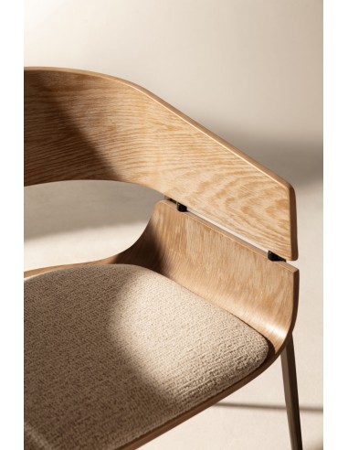 Silla con brazos y respaldo roble envolvente...