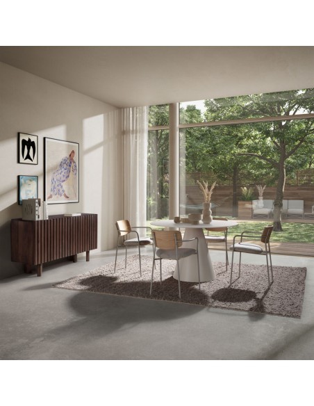 Cadeira de design NOUR com encosto em carvalho e assento bege