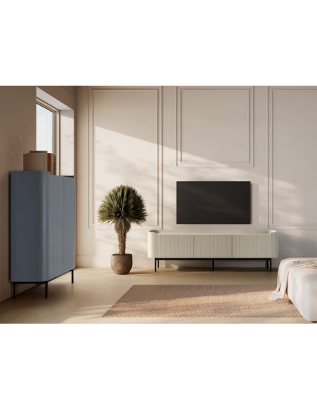 Móvel TV WILLA 180 com design minimalista lacado a creme.