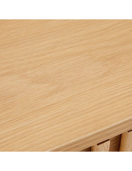 Mesa de cabeceira de design LUGANO 60 em melamina cor carvalho.