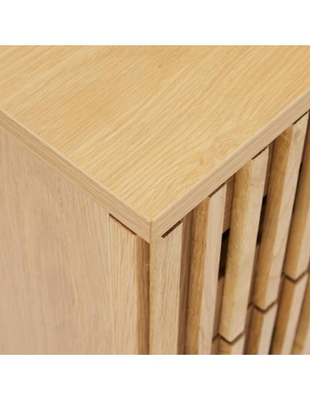 Mesa de cabeceira de design LUGANO 60 em melamina cor carvalho.