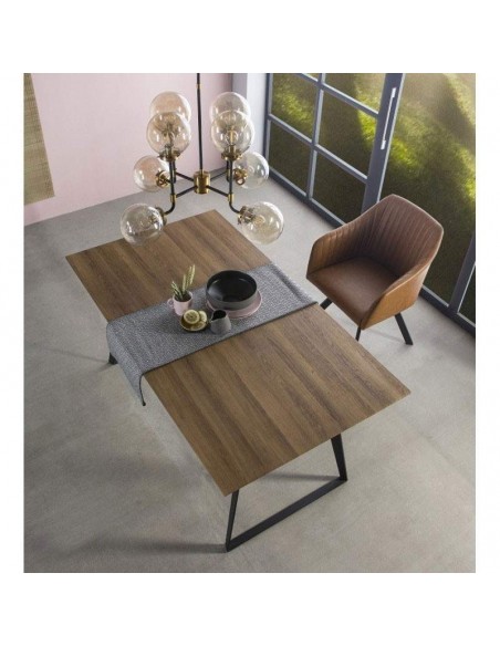 MESA DE SALA DE JANTAR DE DESENHO INDUSTRIAL EXTENSÍVEL, YOTARO.