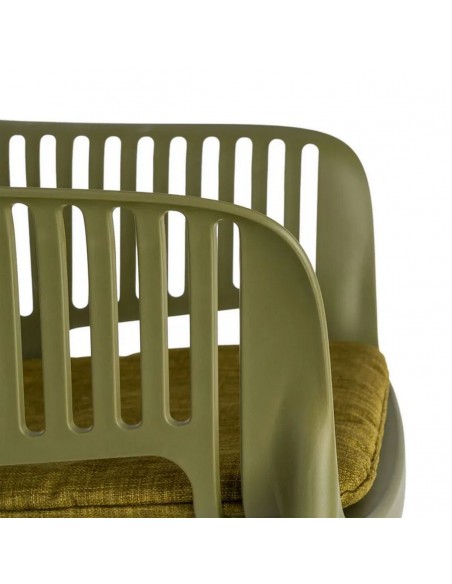 Silla con brazos Apilable Exterior ATENEA de Polipropileno con Cojín