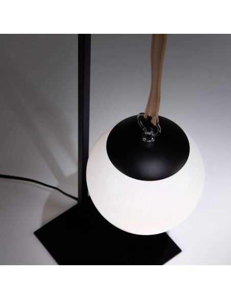 Monteiro ,lâmpada de mesa de design moderno.